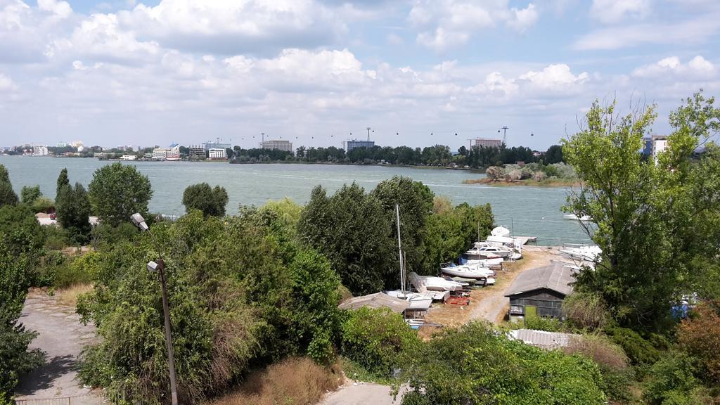Antos Deluxe Apartment Constanţa Esterno foto