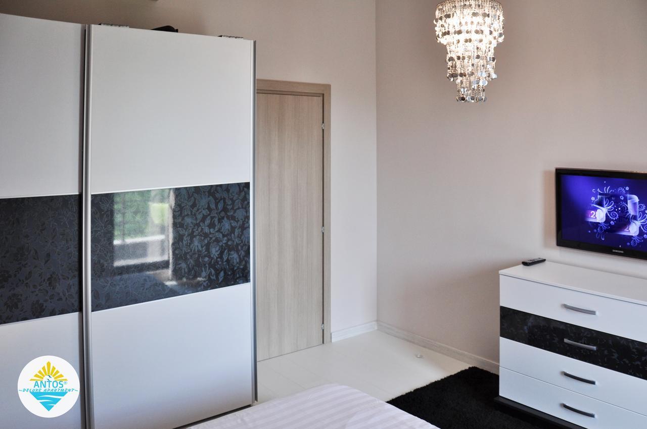 Antos Deluxe Apartment Constanţa Esterno foto