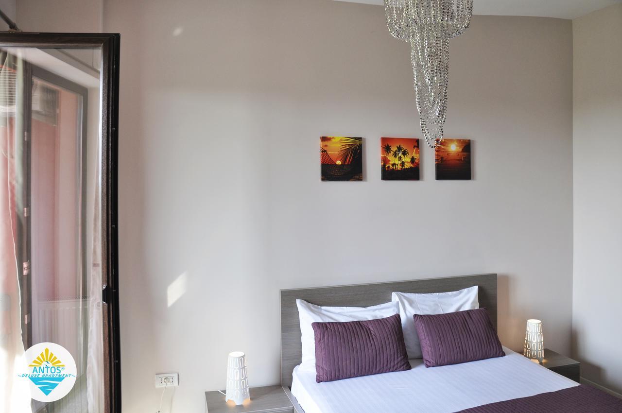 Antos Deluxe Apartment Constanţa Esterno foto