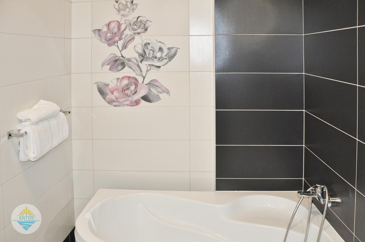 Antos Deluxe Apartment Constanţa Esterno foto