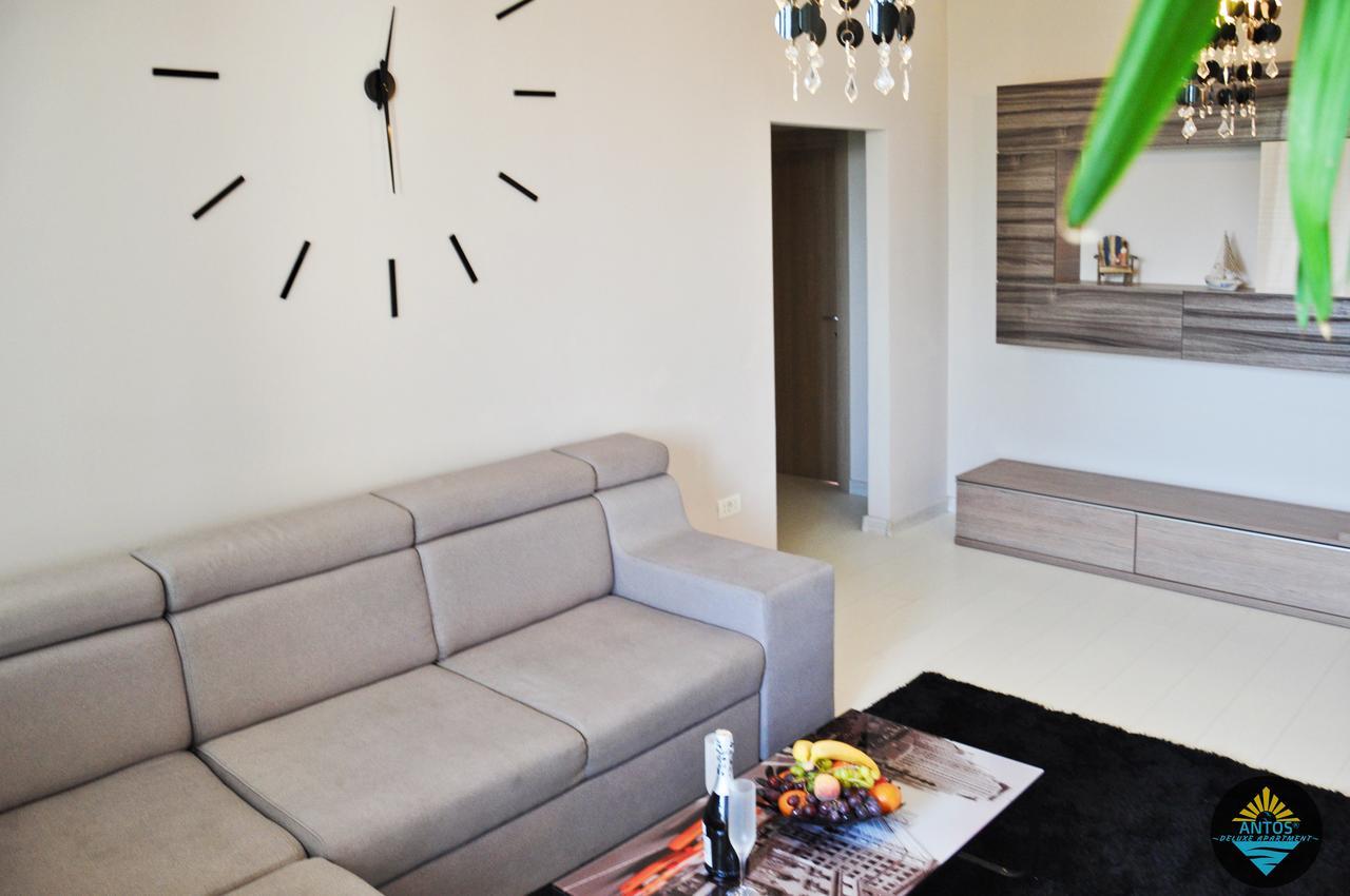 Antos Deluxe Apartment Constanţa Esterno foto