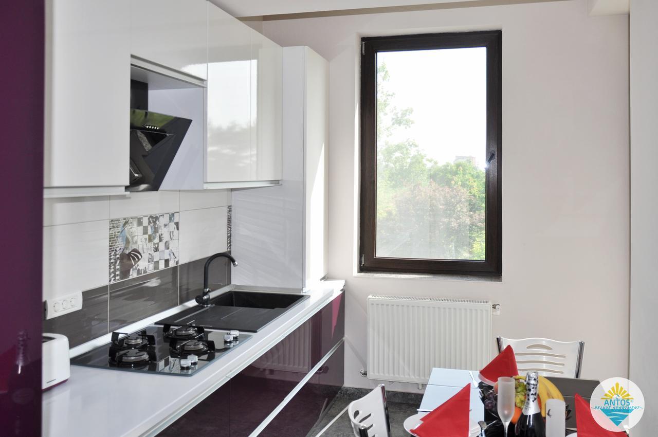 Antos Deluxe Apartment Constanţa Esterno foto