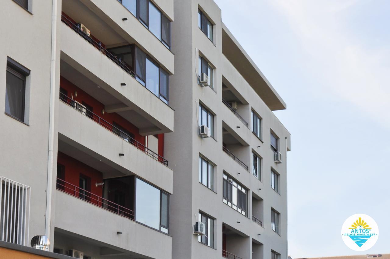 Antos Deluxe Apartment Constanţa Esterno foto