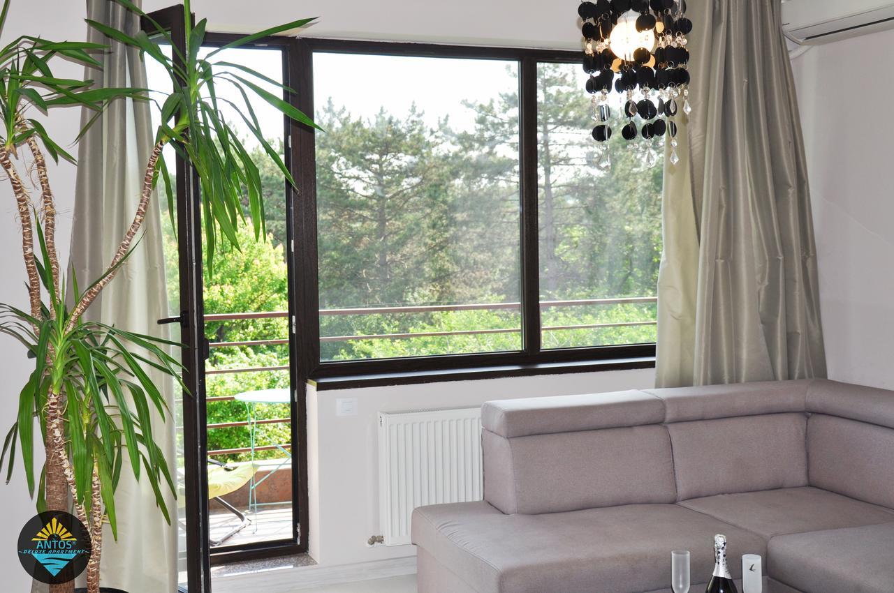 Antos Deluxe Apartment Constanţa Esterno foto