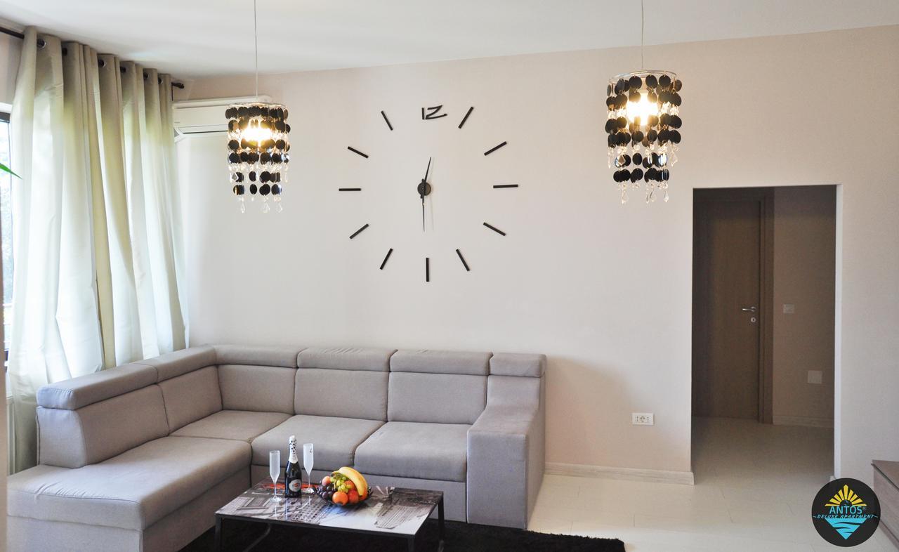 Antos Deluxe Apartment Constanţa Esterno foto