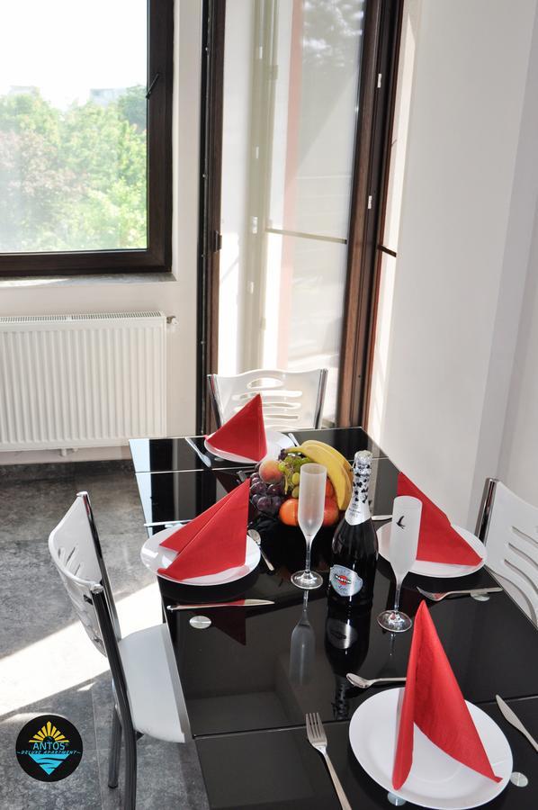 Antos Deluxe Apartment Constanţa Esterno foto