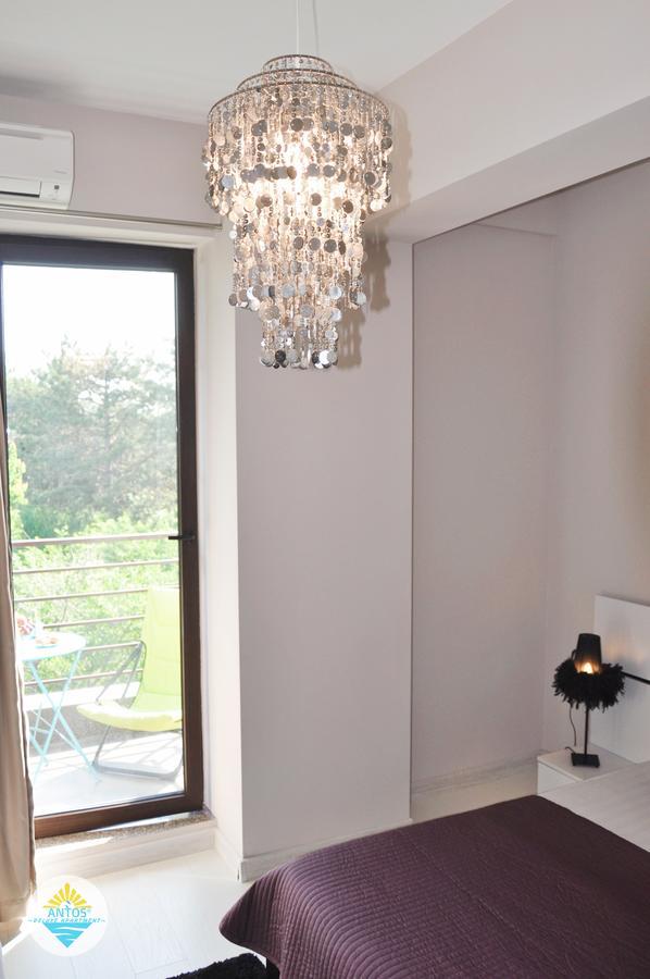 Antos Deluxe Apartment Constanţa Esterno foto