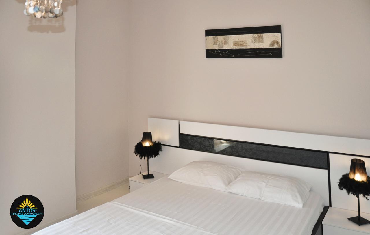 Antos Deluxe Apartment Constanţa Esterno foto